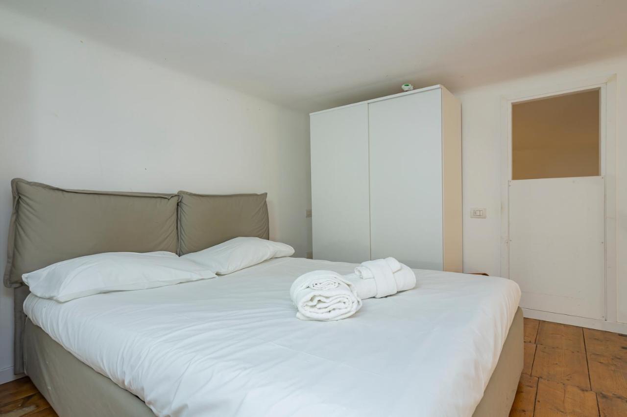 Flat In Isola De Castillia 22 Milan Exterior photo